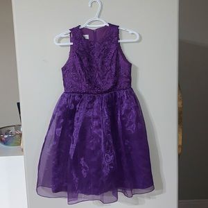 This was worn by a grade 8 girl for her little grad. Doesn’t fit anymore.